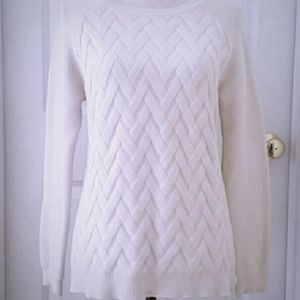 Cyrus Chevron Textured Soft Knit  Sweater Size Medium Cream